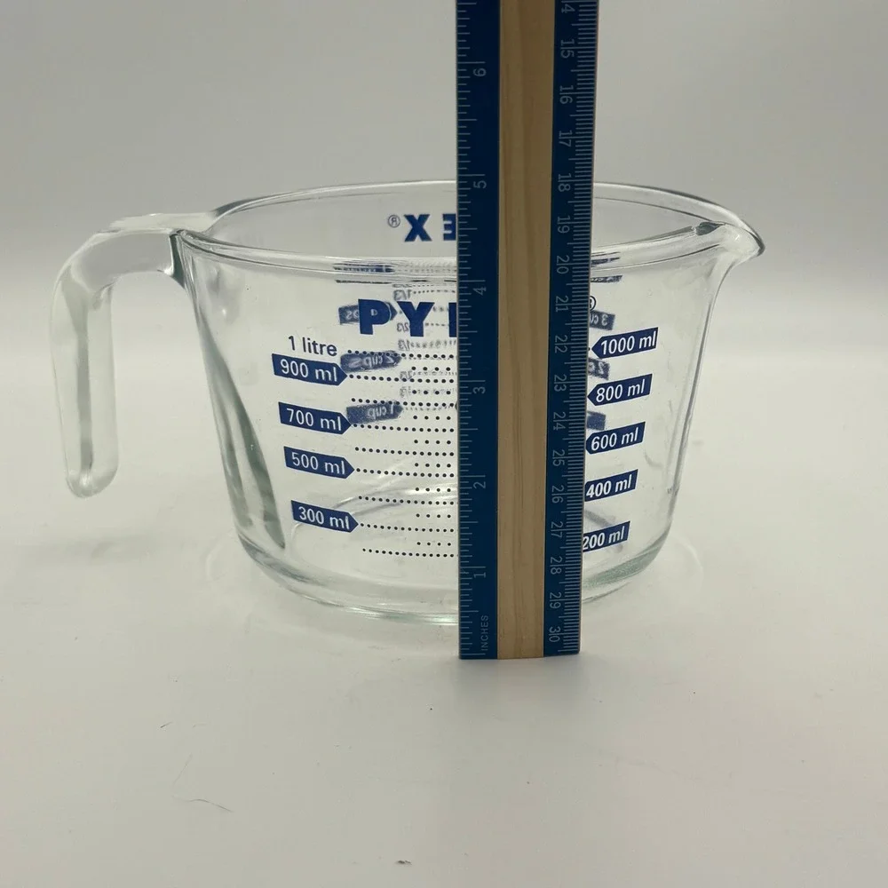 Pyrex 1 Quart 4 Cup Glass Measuring Cup Blue Lettering USA 1000ml 32oz